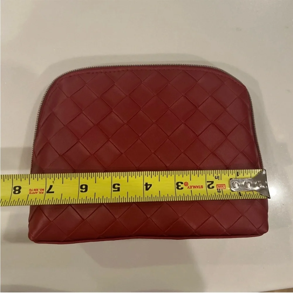 Red Neiman Marcus Loop Cosmetic / Makeup Bag [NEW]